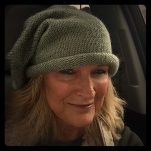 Meet your Posher, Laurie